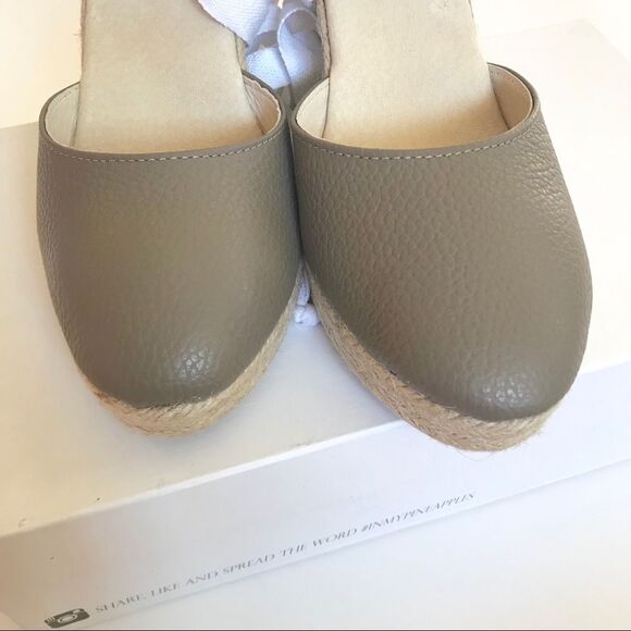 Pineapples and love wedge leather espadrilles. - Picture 3 of 7